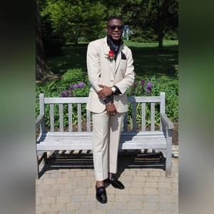 Meet your Posher, Deonta